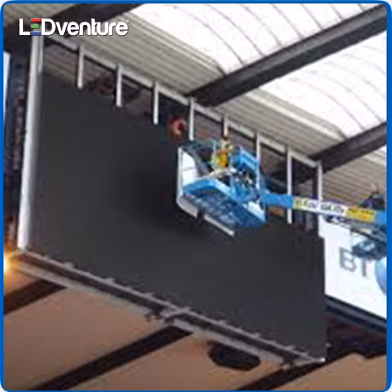 Alquiler de escenario publicitario interior y exterior perimetral completo